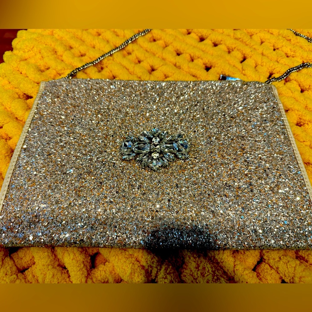 Stunning glitter /Jewel embellish bag w/chain strap. Perfect for the holidays.